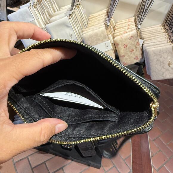 Coach Corner Zip Wristlet Leopard Print CCJ74, pebbled leather/Gold/Leopard Mul - Picture 3 of 4